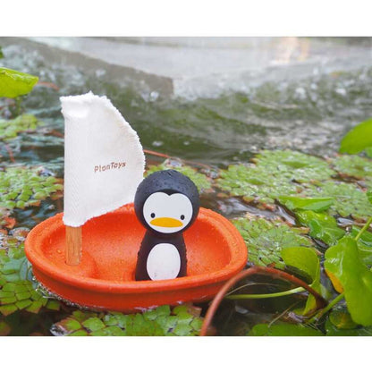 plantoys-sailing-boat-penguin